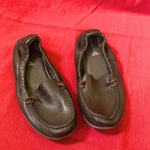 Hush Puppies women’s driving shoes